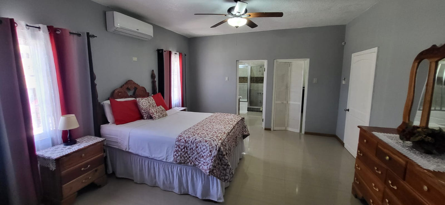 1 BEDROOM / WITH COMPLIMENTARY BREAKFAST